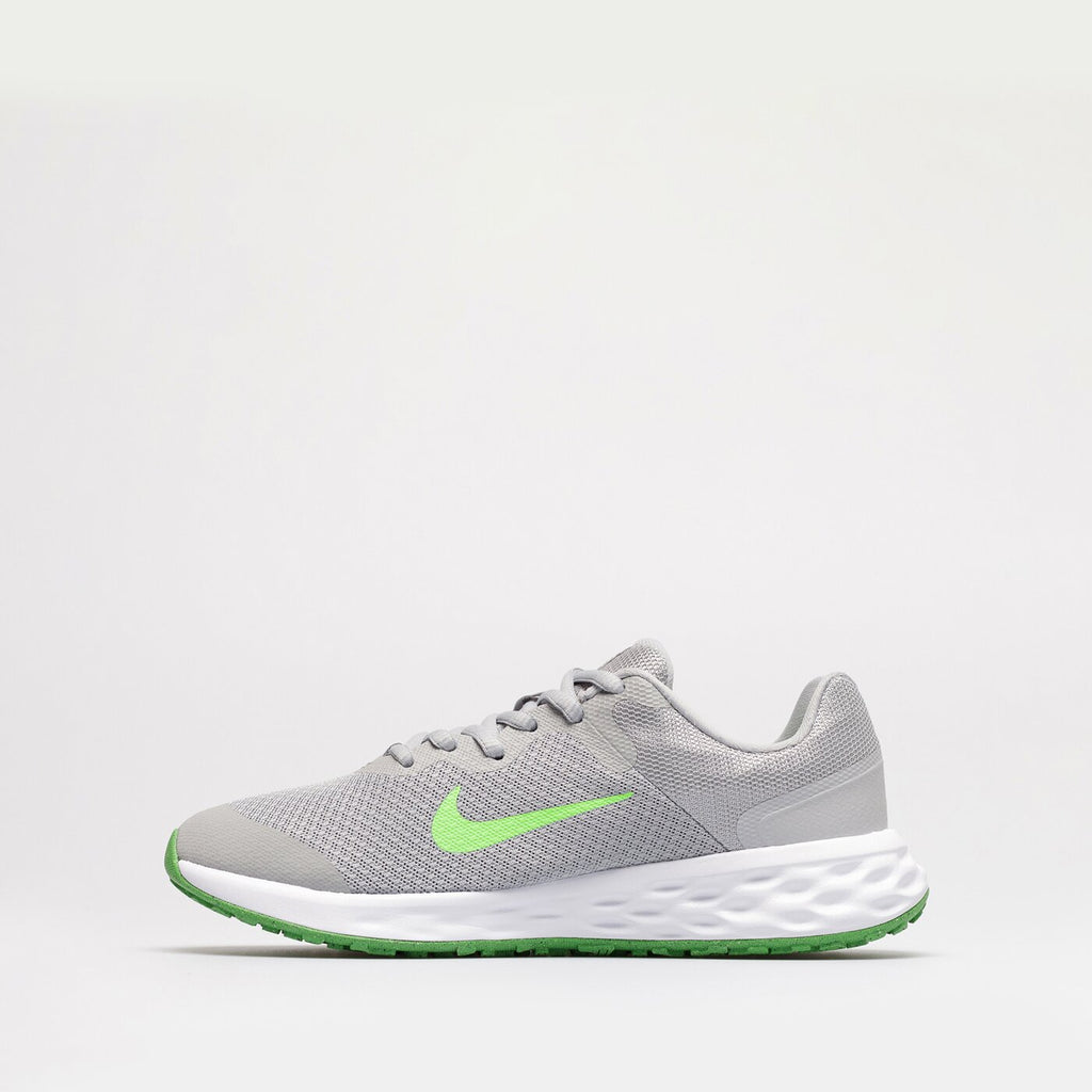 NIKE REVOLUTION 6